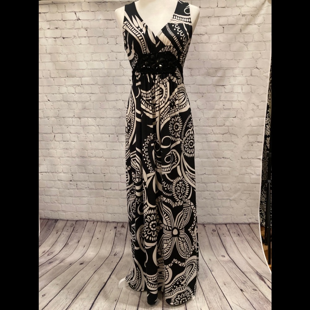Maxi Dress - Maidson Leigh - Black/White: Size 8